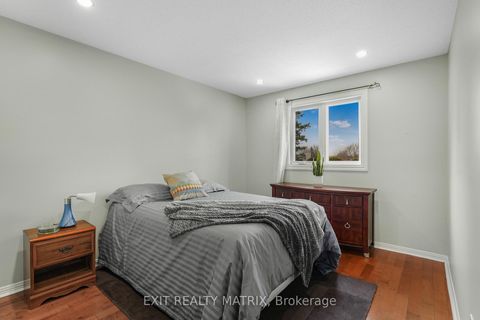 Photo 18 at 763 Clearcrest Crescent, Fallingbrook/Ridgemount, Orleans