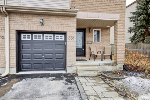 Photo 3 at 353 Brigitta Street, Emerald Meadows/Trailwest, Kanata