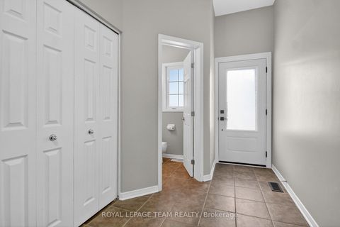 Photo 6 at 353 Brigitta Street, Emerald Meadows/Trailwest, Kanata