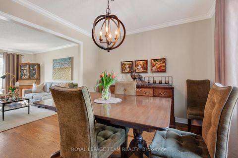 Photo 11 at 13 Granite Ridge Drive, Stittsville (Central), Stittsville