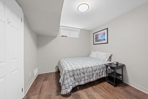 Photo 30 at 16 Mayford Avenue, Nepean (Barrhaven East), Ottawa