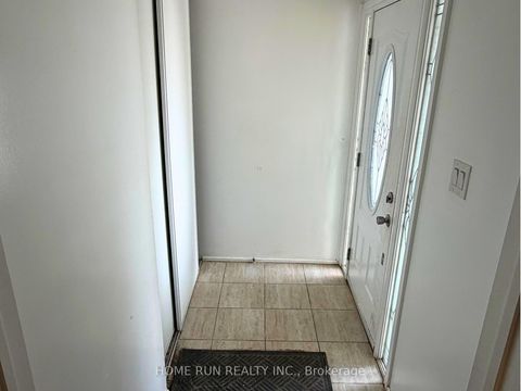 Photo 1 at 166 WITHROW Avenue, Nepean (Meadowlands/St. Claire Gardens), Ottawa