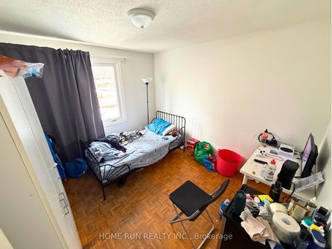 Photo 13 at 166 WITHROW Avenue, Nepean (Meadowlands/St. Claire Gardens), Ottawa