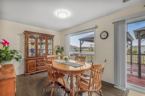 Photo 8 at 6454 Waterbury Lane, North Gower, Manotick