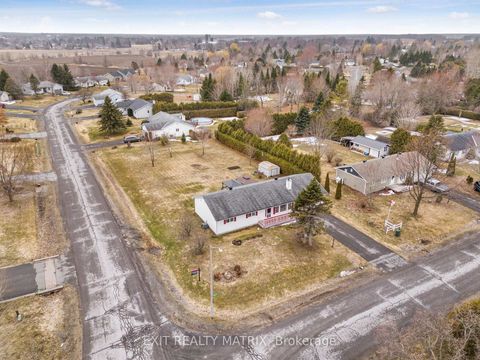 Photo 30 at 6454 Waterbury Lane, North Gower, Manotick