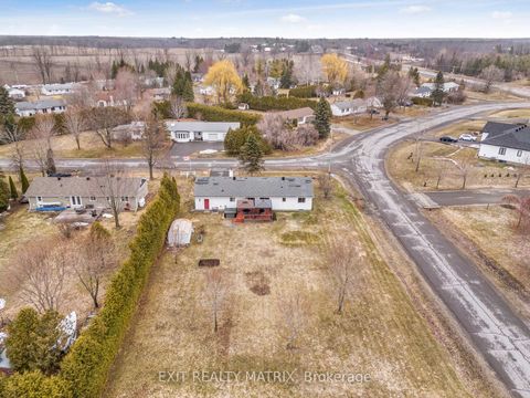 Photo 33 at 6454 Waterbury Lane, North Gower, Manotick