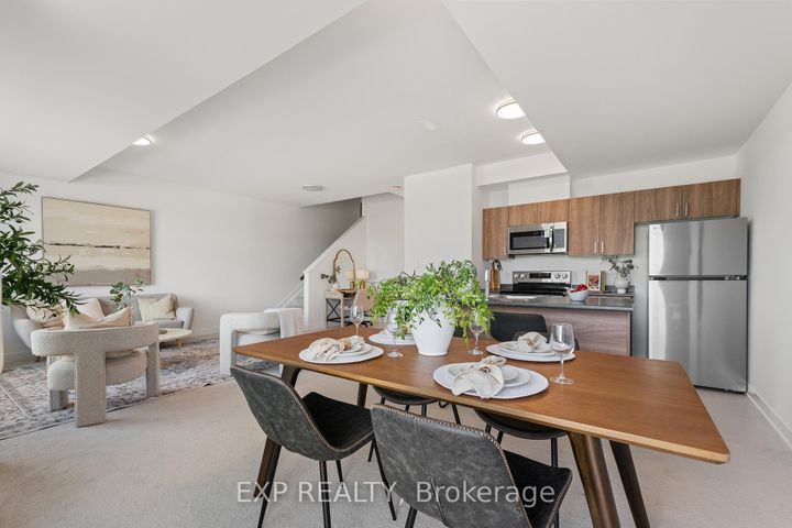 Photo 12 at 1005 Silhouette Private, Nepean (Cedargrove/Fraserdale), Ottawa