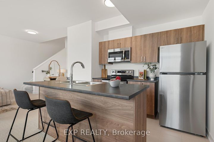 Photo 14 at 1005 Silhouette Private, Nepean (Cedargrove/Fraserdale), Ottawa