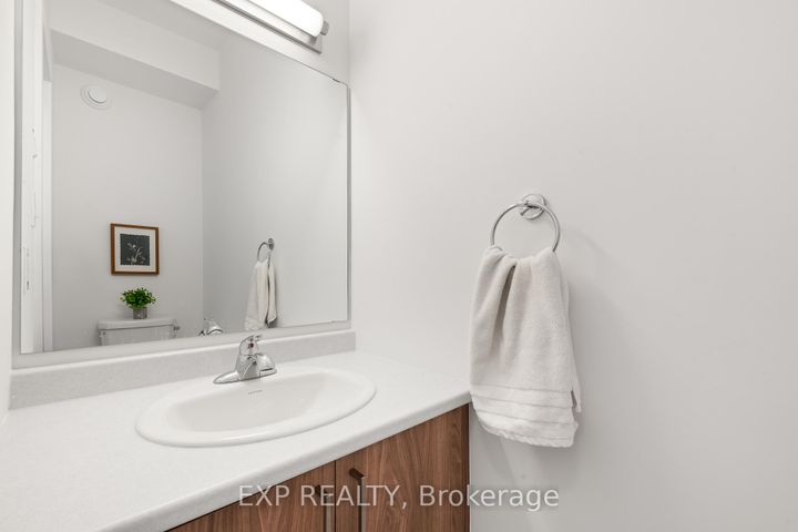 Photo 16 at 1005 Silhouette Private, Nepean (Cedargrove/Fraserdale), Ottawa