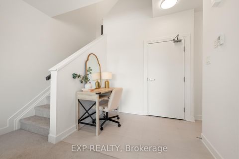 Photo 1 at 1005 Silhouette Private, Nepean (Cedargrove/Fraserdale), Ottawa