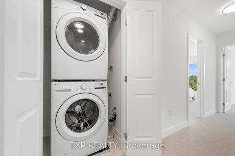 Photo 25 at 1005 Silhouette Private, Nepean (Cedargrove/Fraserdale), Ottawa