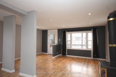 Photo 6 at 74 McGonigal Street W, Arnprior