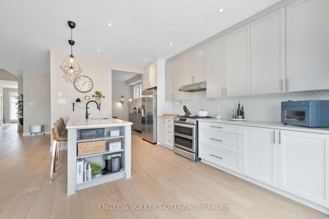 Photo 22 at 176 Balikun Heights, Emerald Meadows/Trailwest, Kanata