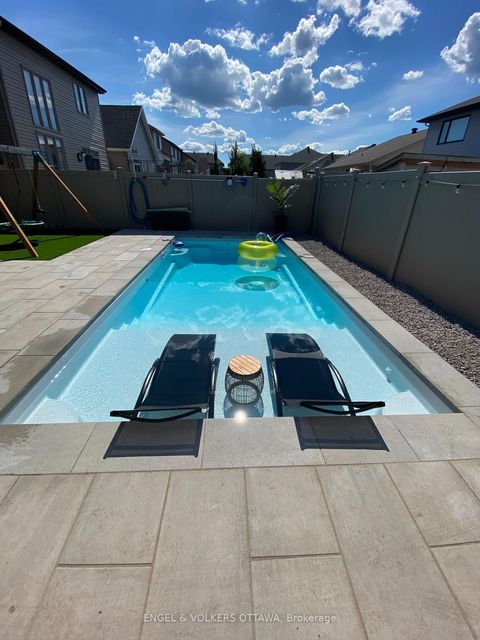 Photo 26 at 176 Balikun Heights, Emerald Meadows/Trailwest, Kanata