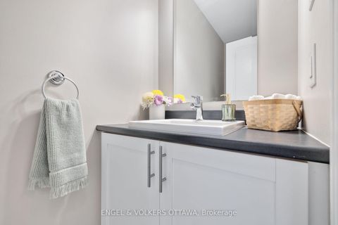 Photo 31 at 176 Balikun Heights, Emerald Meadows/Trailwest, Kanata