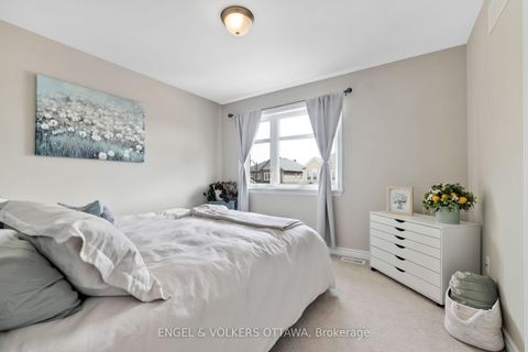 Photo 48 at 176 Balikun Heights, Emerald Meadows/Trailwest, Kanata