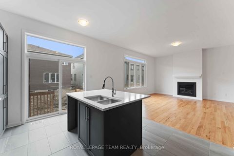 Photo 7 at 623 Idyllic Terrace, Avalon East, Orleans