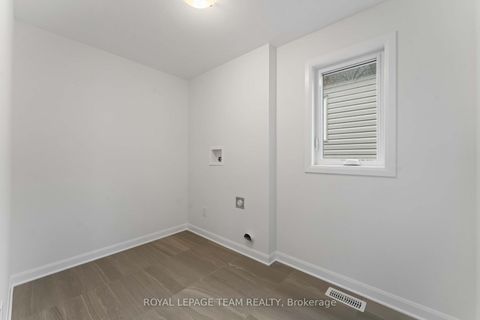 Photo 18 at 623 Idyllic Terrace, Avalon East, Orleans