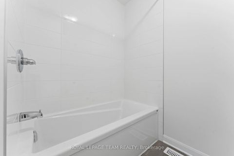 Photo 21 at 623 Idyllic Terrace, Avalon East, Orleans