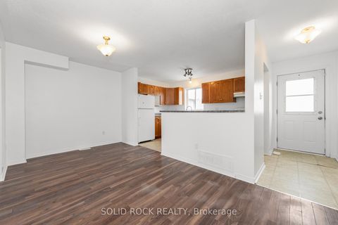 Photo 8 at 17 JOHNSTON Street, Carleton Place