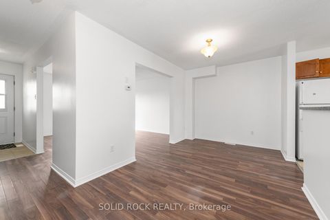 Photo 9 at 17 JOHNSTON Street, Carleton Place