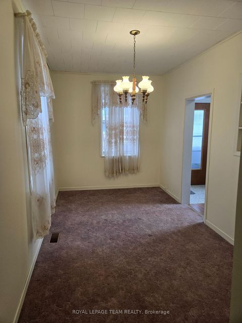 Photo 9 at 48 Thomas Street, Almonte, Mississippi Mills