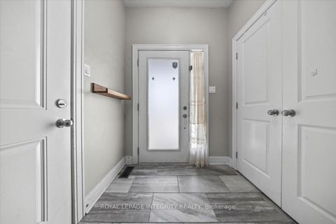 Photo 2 at 154 Woodhurst Crescent, Stittsville (South), Stittsville