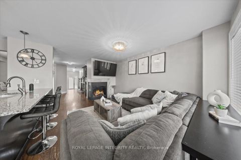 Photo 8 at 154 Woodhurst Crescent, Stittsville (South), Stittsville