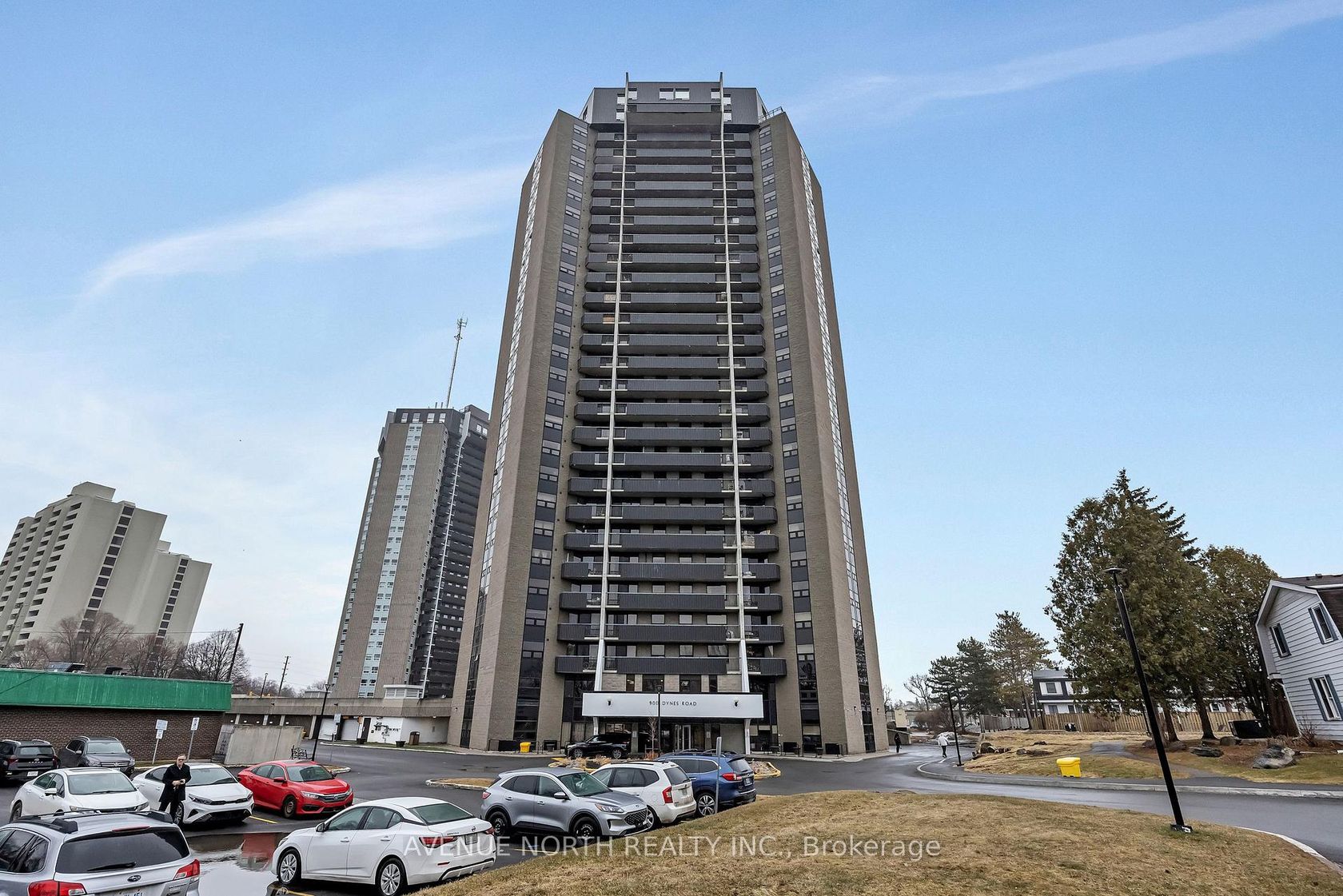 308 - 900 Dynes Road, Nepean (Carleton Square), Ottawa 