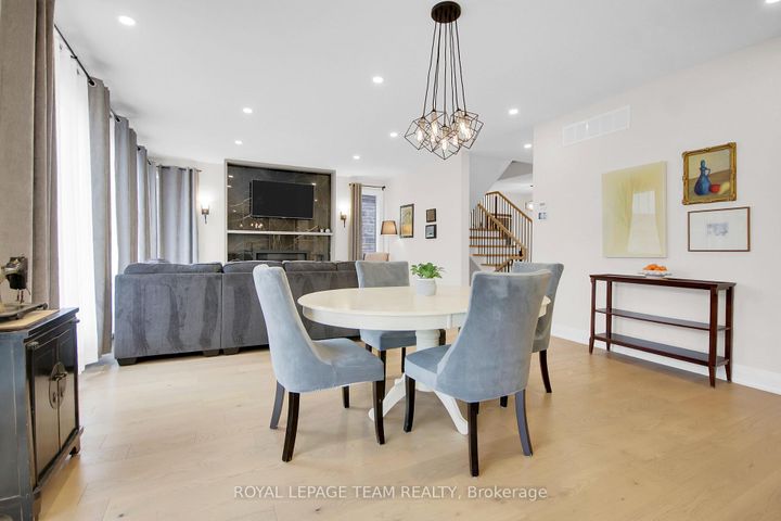 Photo 10 at 62 Rossland Avenue, Nepean (Meadowlands/St. Claire Gardens), Ottawa