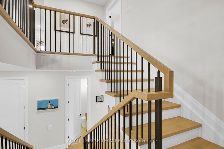 Photo 17 at 62 Rossland Avenue, Nepean (Meadowlands/St. Claire Gardens), Ottawa