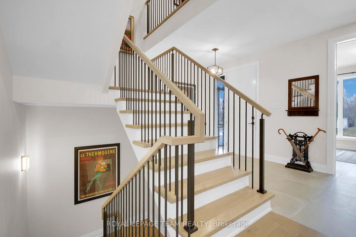 Photo 39 at 62 Rossland Avenue, Nepean (Meadowlands/St. Claire Gardens), Ottawa