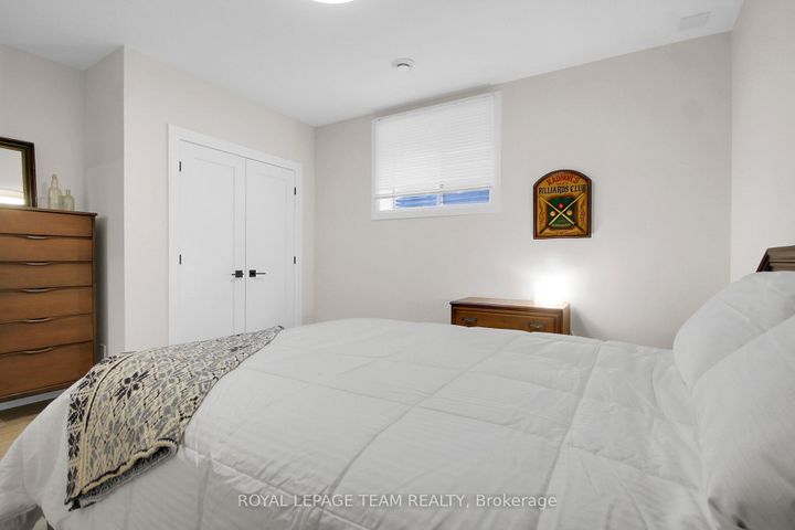 Photo 46 at 62 Rossland Avenue, Nepean (Meadowlands/St. Claire Gardens), Ottawa