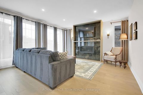 Photo 8 at 62 Rossland Avenue, Nepean (Meadowlands/St. Claire Gardens), Ottawa