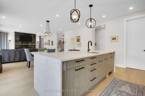 Photo 13 at 62 Rossland Avenue, Nepean (Meadowlands/St. Claire Gardens), Ottawa