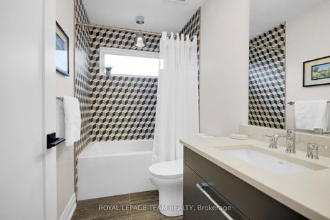 Photo 36 at 62 Rossland Avenue, Nepean (Meadowlands/St. Claire Gardens), Ottawa