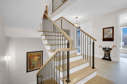 Photo 39 at 62 Rossland Avenue, Nepean (Meadowlands/St. Claire Gardens), Ottawa