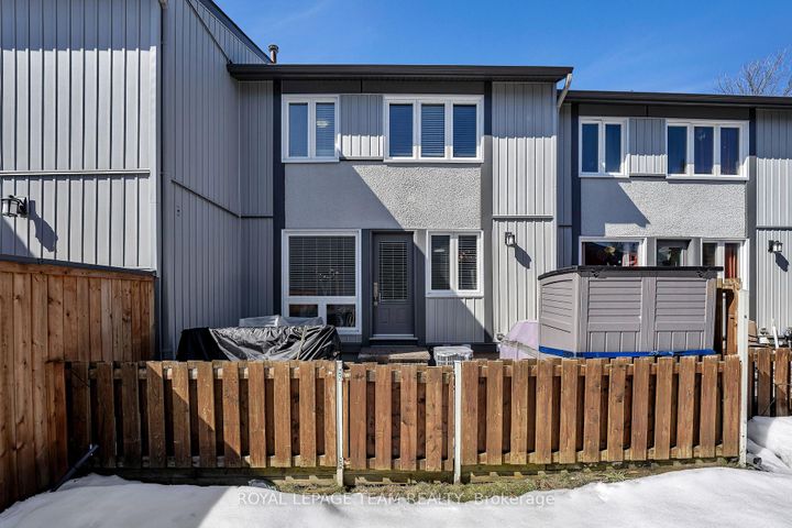 Photo 34 at C - 18 Benlea Drive, Nepean (Tanglewood), Ottawa