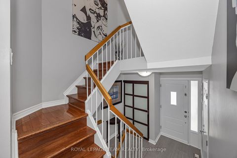 Photo 16 at C - 18 Benlea Drive, Nepean (Tanglewood), Ottawa