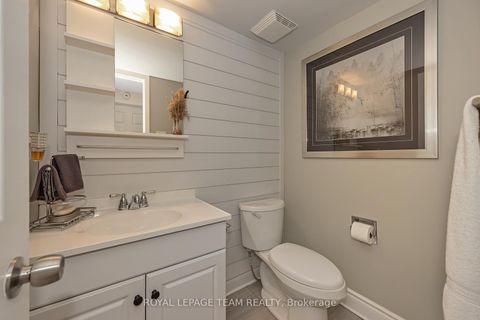 Photo 31 at C - 18 Benlea Drive, Nepean (Tanglewood), Ottawa