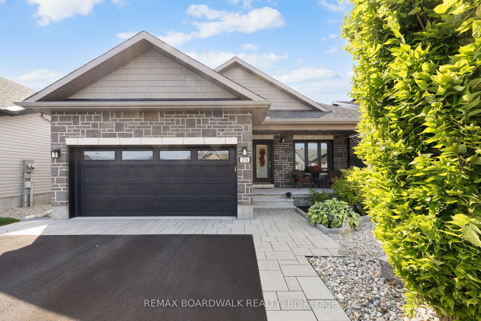 216 Mckenny Street, Mississippi Mills (Ramsay) Twp, Mississippi Mills 2