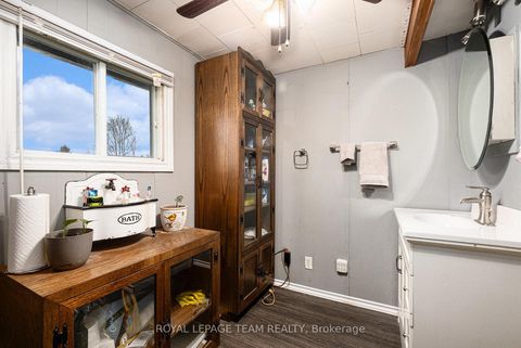 Photo 17 at 88 Bay Road, Rideau Lakes (South Elmsley) Twp, Rideau Lakes