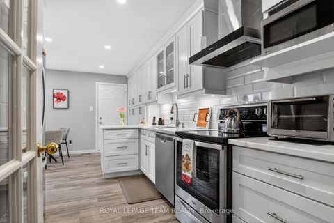 Photo 18 at 20 RIVER OAKS Court, Stittsville (Central), Stittsville