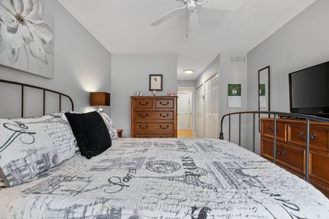 Photo 30 at 20 RIVER OAKS Court, Stittsville (Central), Stittsville