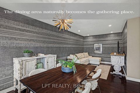 Photo 14 at 607 Meadowcreek Circle, Emerald Meadows/Trailwest, Kanata