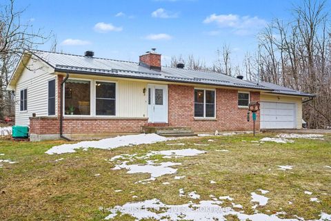 Photo 1 at 715 Hanna Road, Bathurst/Burgess & Sherbrooke (South Sherbrooke) Twp, Tay Valley