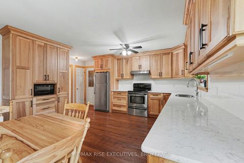 Photo 9 at 715 Hanna Road, Bathurst/Burgess & Sherbrooke (South Sherbrooke) Twp, Tay Valley