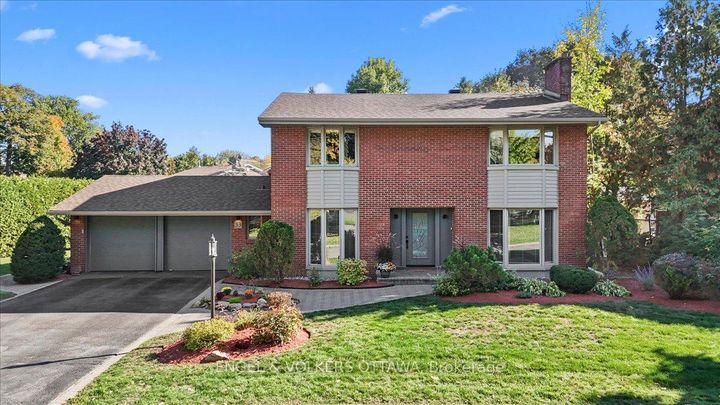 Photo 0 at 33 Okanagan Drive, Nepean (Bruce Farm/Graham Park/Qualicum/Bellands), Ottawa