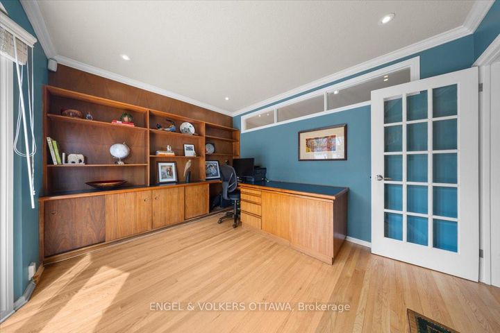 Photo 7 at 33 Okanagan Drive, Nepean (Bruce Farm/Graham Park/Qualicum/Bellands), Ottawa