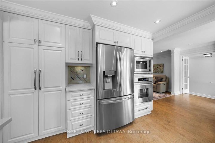 Photo 13 at 33 Okanagan Drive, Nepean (Bruce Farm/Graham Park/Qualicum/Bellands), Ottawa